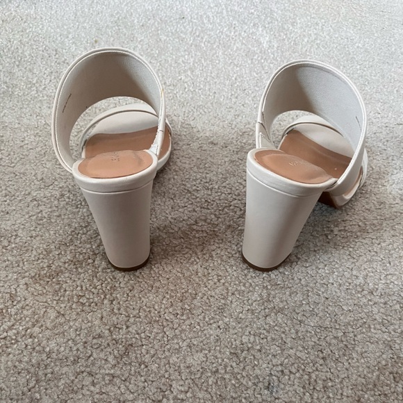 High heels - Picture 2 of 6